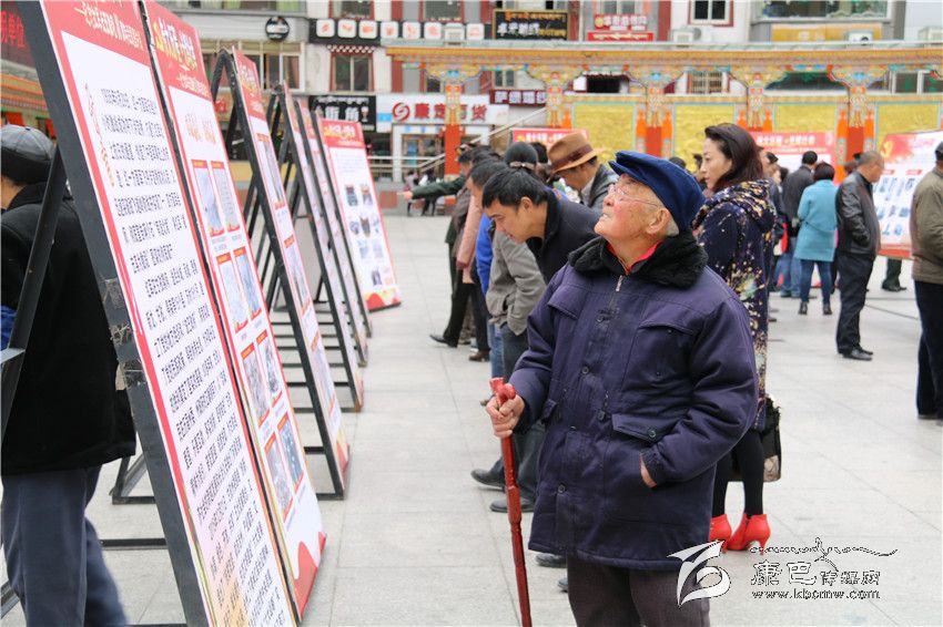 我州紀(jì)念紅軍長(zhǎng)征勝利80周年主題圖片展掠影