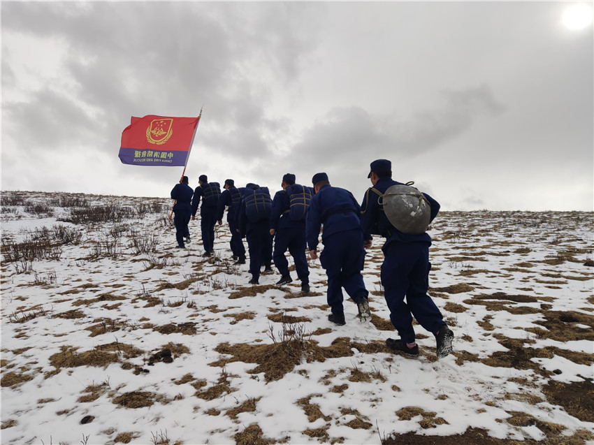 雪山拉練.jpg